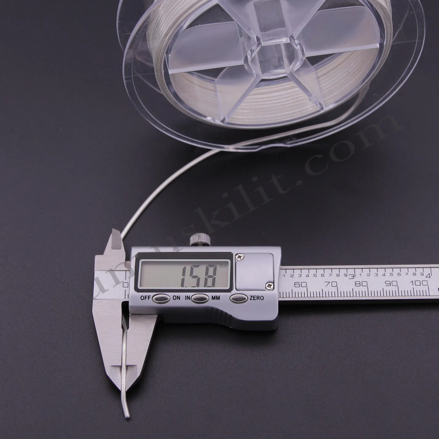 Gümüş Yılan Model Zincir 1,60mm Çapında Metrelik 925 ayar Gümüş Zincir Toptan Satış